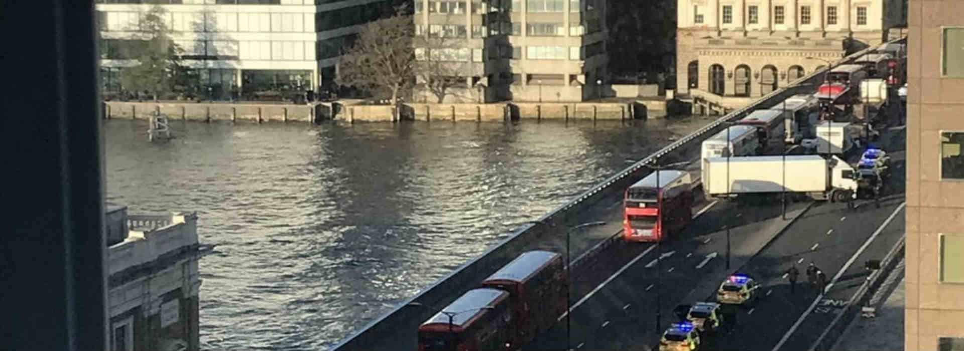 Londra, attacco terroristico alla London Bridge