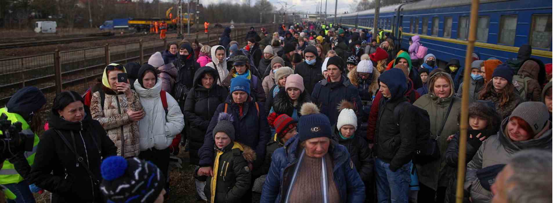 Studenti stranieri in fuga segregati in Ucraina. Farnesina e ambasciata italiana nel caos